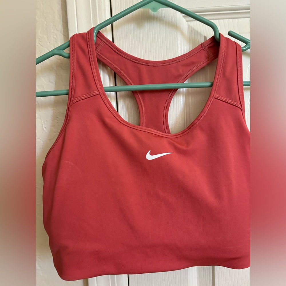 Pink women’s sports bra